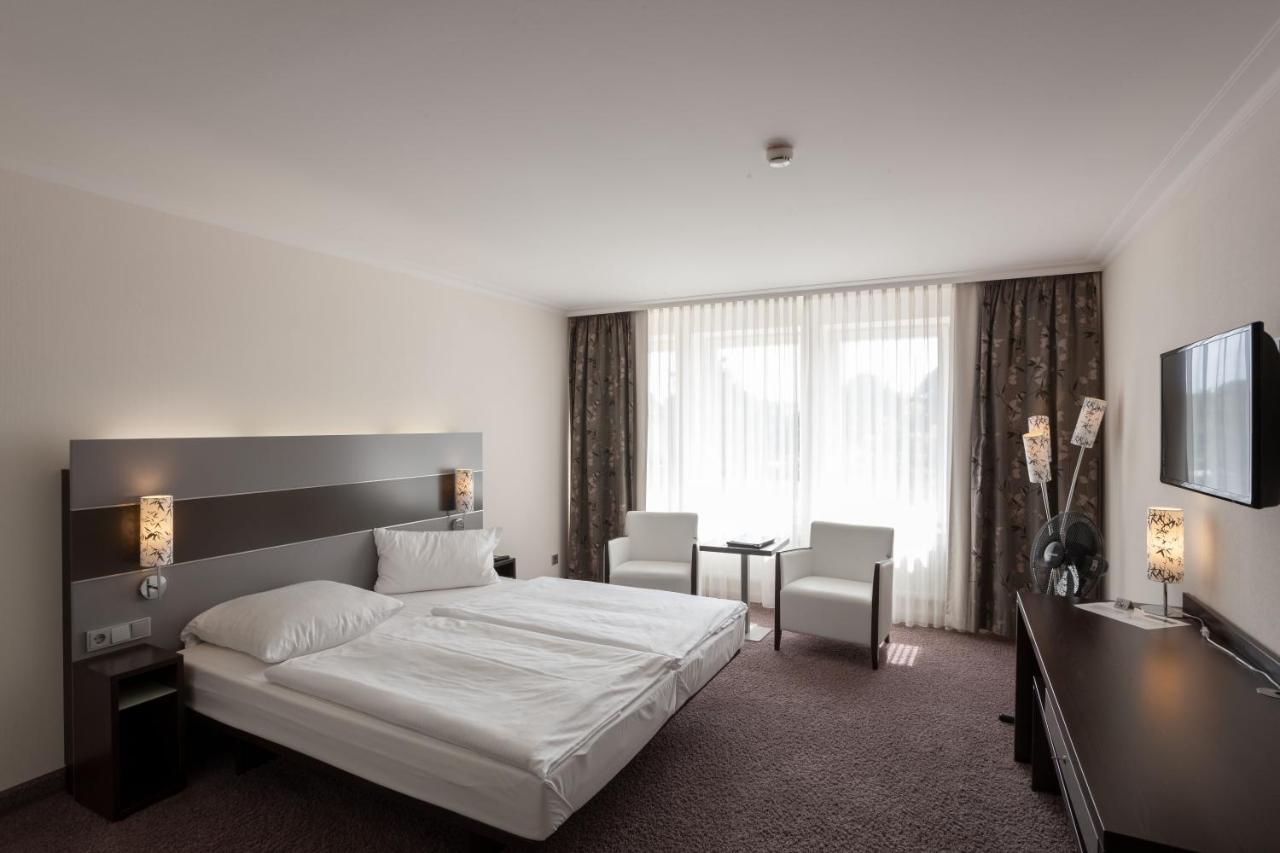 Hotel Am See Salzgitter Bagian luar foto