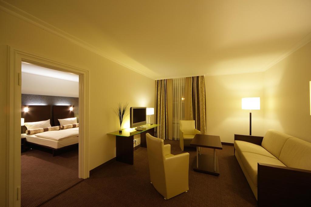 Hotel Am See Salzgitter Ruang foto