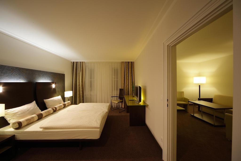 Hotel Am See Salzgitter Ruang foto